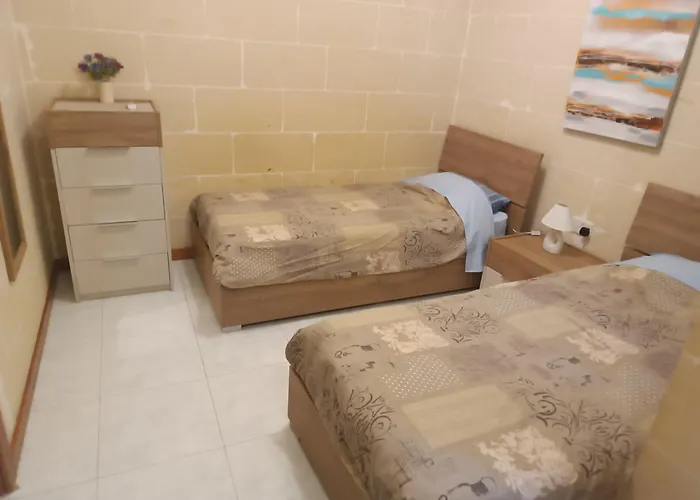 Hideaway Flats アパート