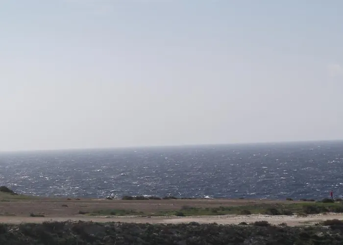 Hideaway Flats アパート