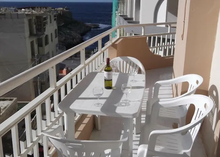 Hideaway Flats Apartment *